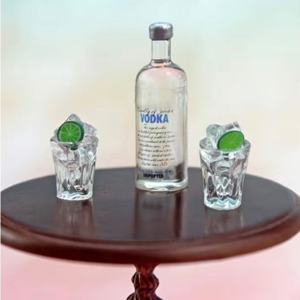 Nwt Dollhouse Miniature Vodka Bottle & Glass Gift & Accessories Tiny Cake Topper